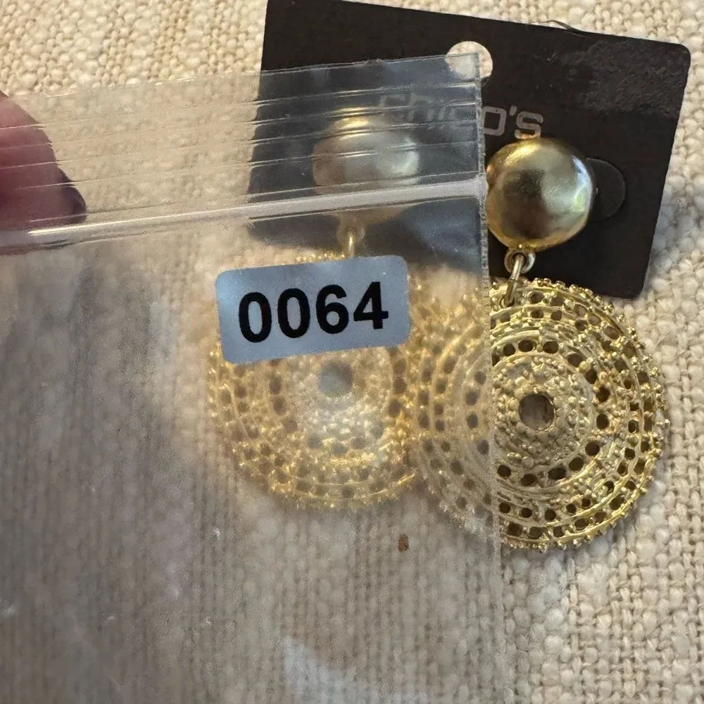 0064-Chico's‎ Radiant Gold Circle Earrings
